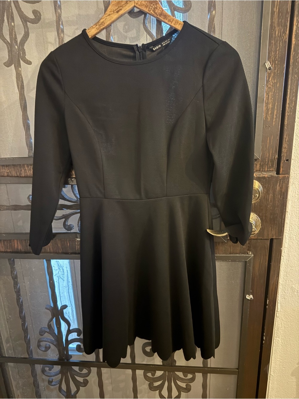 SHEIN Black Crewneck Top
